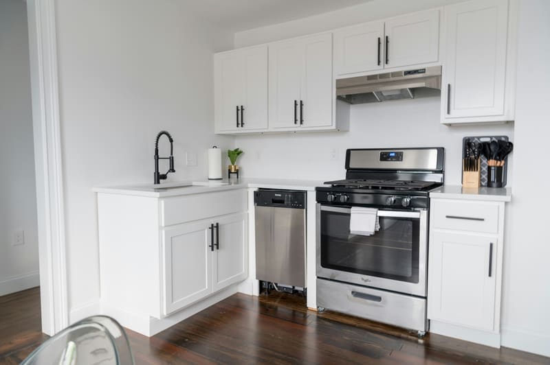 Oven and range repair service